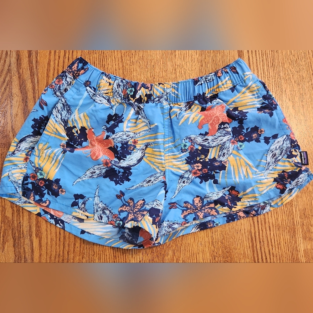 NWOT Patagonia "Barely Baggies" Floral Shorts